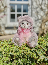 Load image into Gallery viewer, Charlie Bears Amelie 36cm