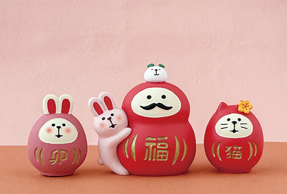 Decole Concombre Figurine - Happy New Year - Daruma & Rabbit