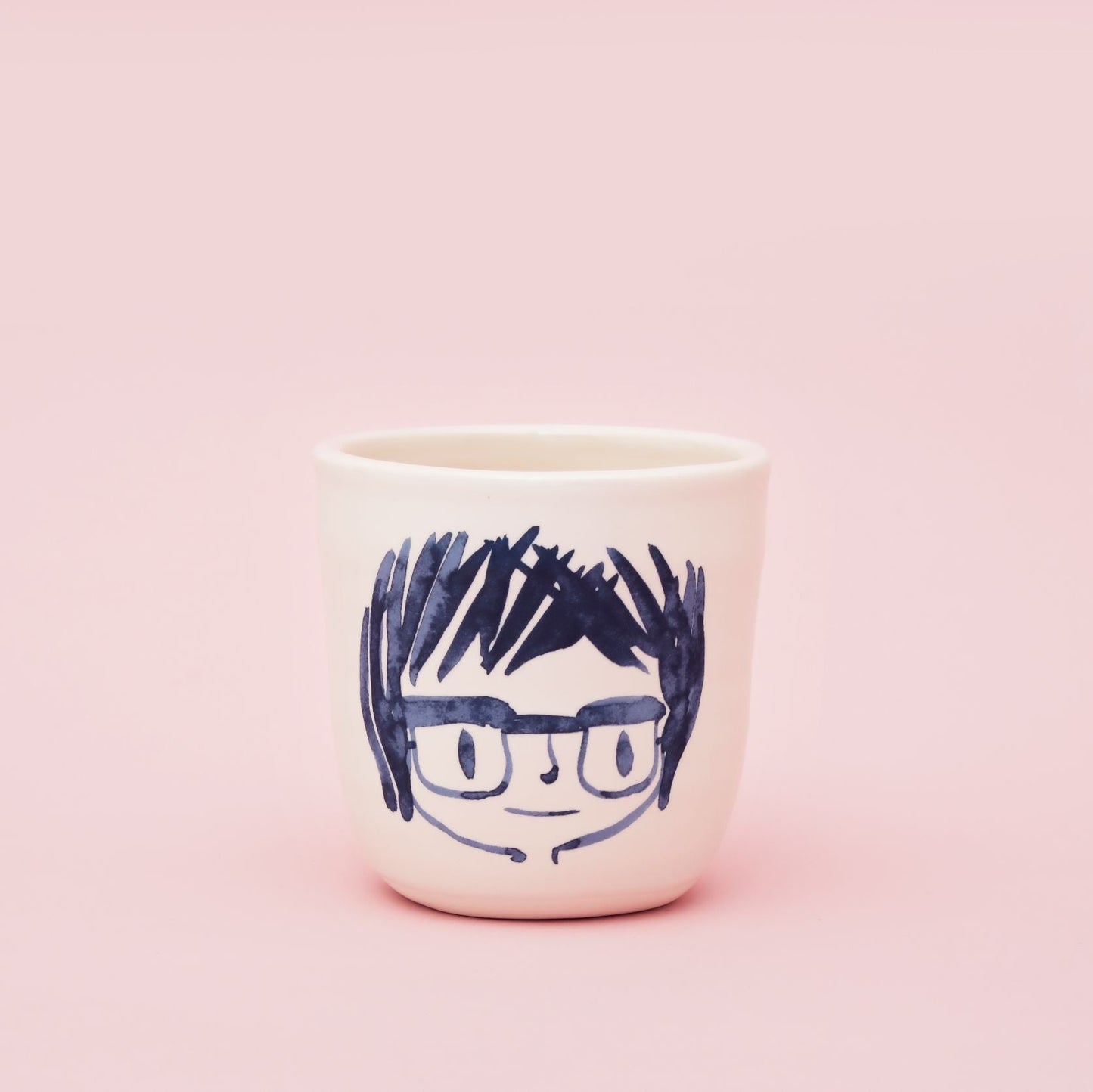 Brut Cake 100 Smiling Mugs Bess 8.5cm