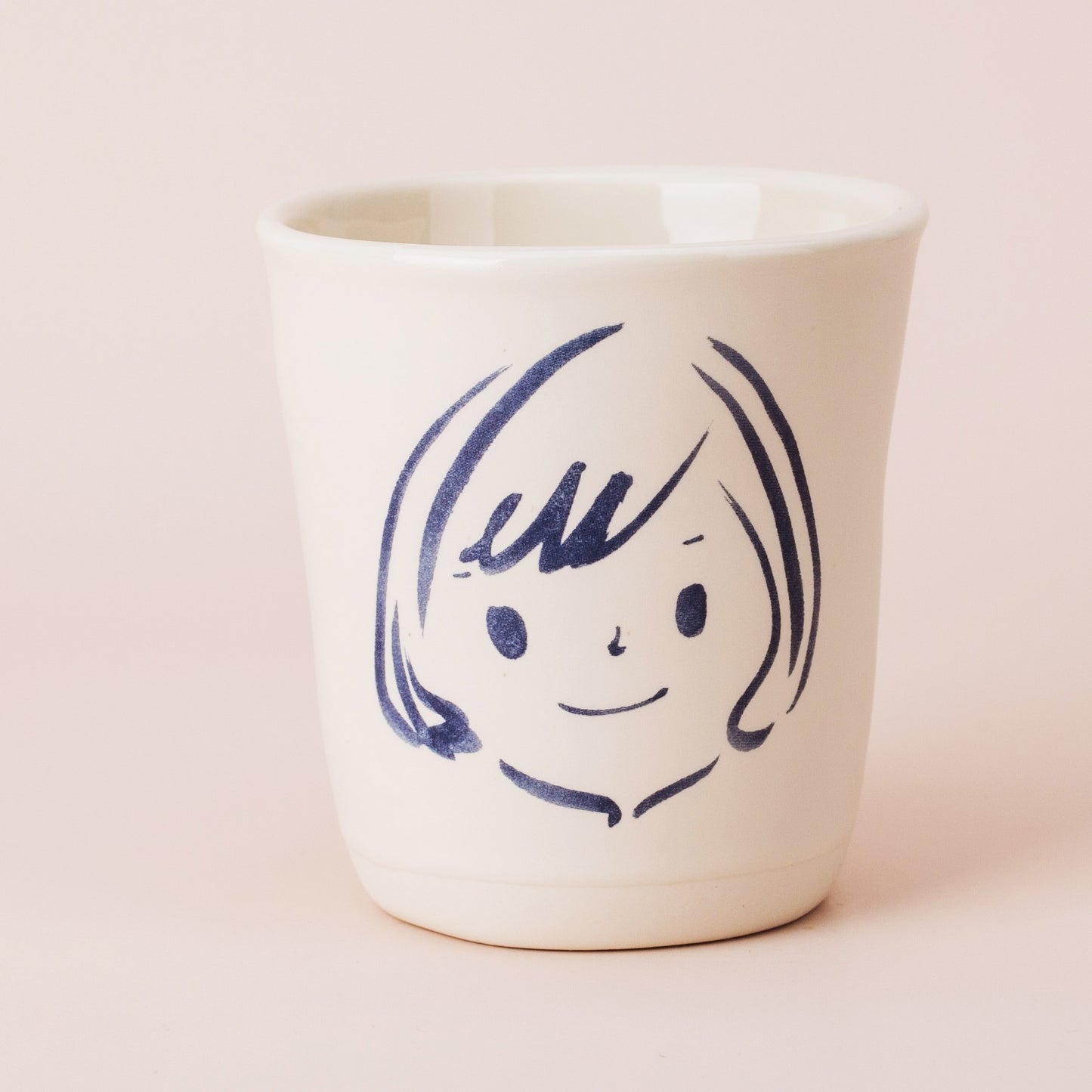 Brut Cake 100 Smiling Mugs Ivy 9.5cm