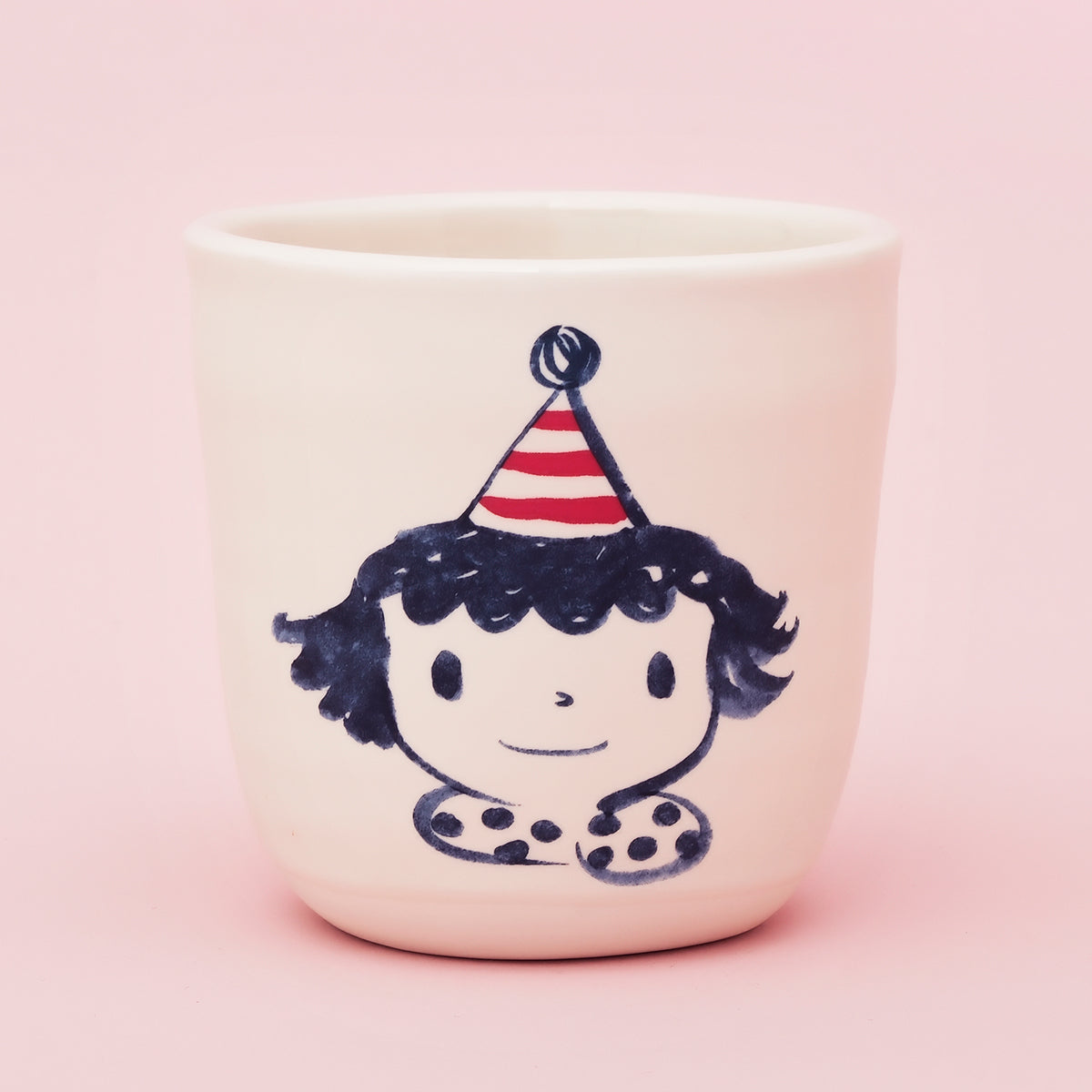 Brut Cake 100 Smiling Mugs Spot 8.5cm