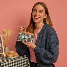 Load image into Gallery viewer, Vendula Pie Shop Zipper Coin Purse