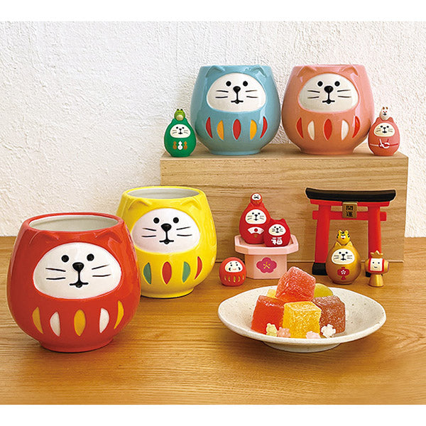 Decole Concombre Daruma Mug - Lucky Cat -Red