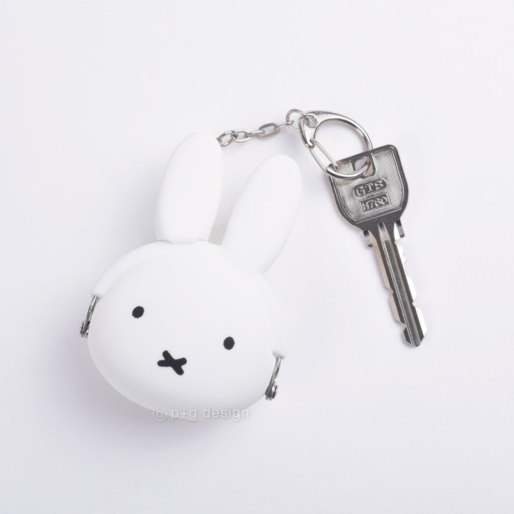 Mimi Pochi Baby Miffy White Keyring/Purse