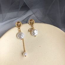 Load image into Gallery viewer, Luninana Earrings -  Classic Coin Pearl Earrings YBY008