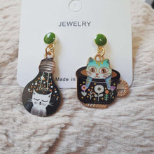 Load image into Gallery viewer, Luninana Earrings - Happy Cat Earrings- Chartreux XJ002