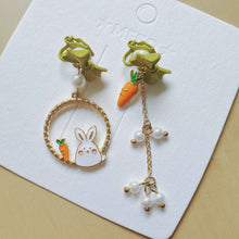 Load image into Gallery viewer, Luninana Clip-on Earrings - Easter Bunny with Carrot Earrings YBY044

