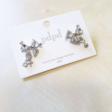 Load image into Gallery viewer, Luninana Earrings - Crystal Bow Tie Earrings YX021