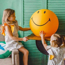 Load image into Gallery viewer, Smiley XL Light 45cm