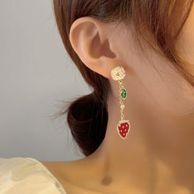 Load image into Gallery viewer, Luninana Clip-on Earrings - Strawberry Floral Earrings YBY087