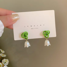 Load image into Gallery viewer, Luninana Earrings - White Bluebell With Green Knot Earrings YBY078