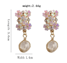 Load image into Gallery viewer, Luninana Earrings -  Vintage Style Floral Earrings YBY010