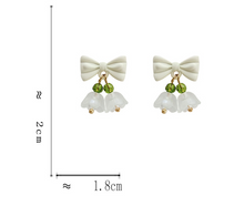 Load image into Gallery viewer, Luninana Earrings - Double White Bluebell Flowers Earrings YBY059