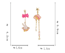 Load image into Gallery viewer, Luninana Earrings - Pink Magic Hat Bunny YBY070