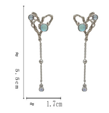 Load image into Gallery viewer, Luninana Earrings - Silver Heart With Stone YBY074