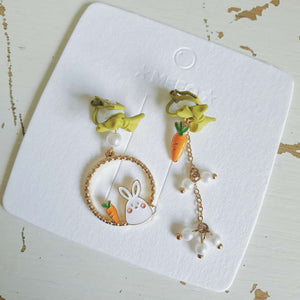 Luninana Clip-on Earrings - Easter Bunny with Carrot Earrings YBY044