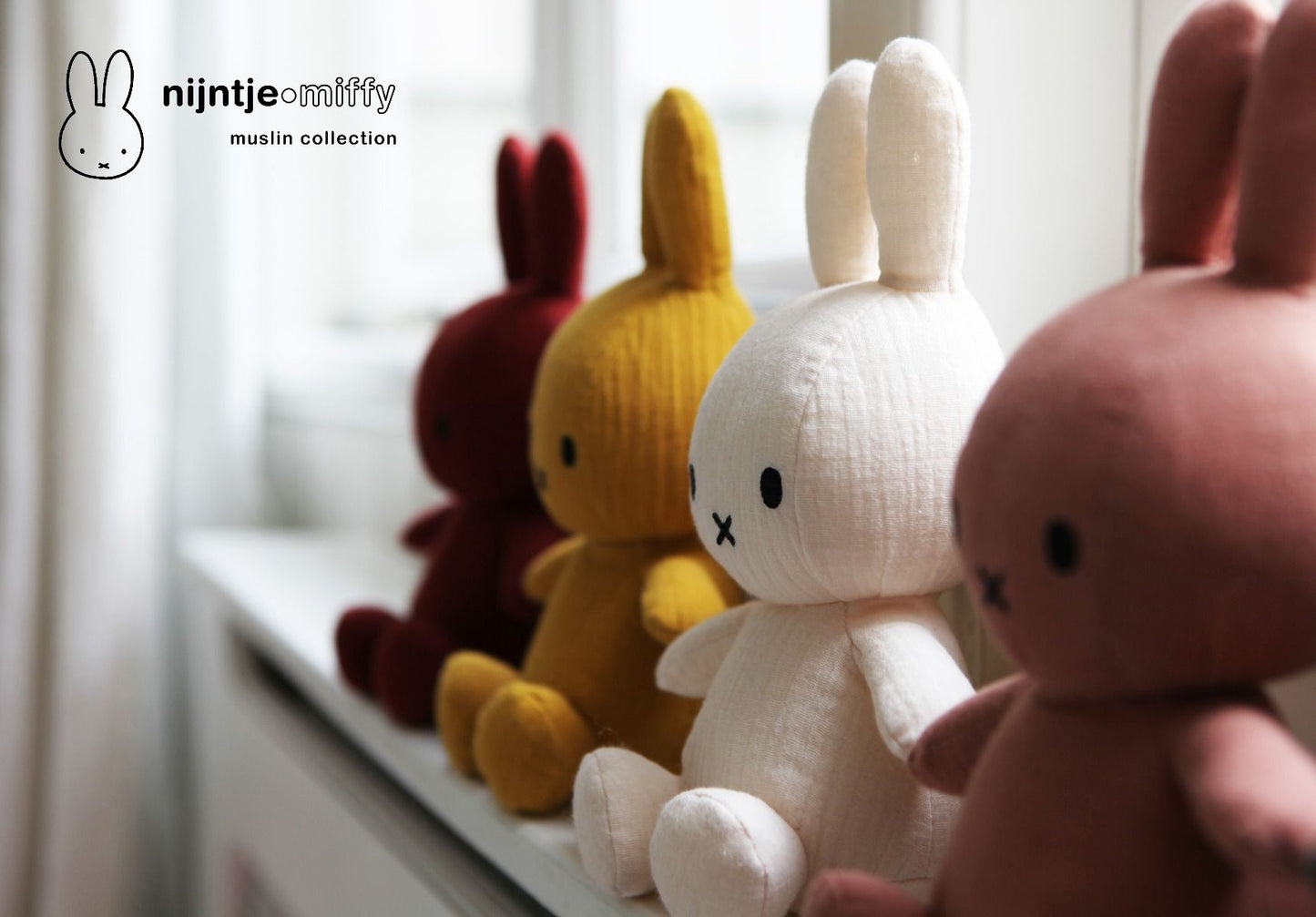 MIFFY & FRIENDS Miffy Sitting Mousseline Pink (23cm)