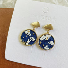 Load image into Gallery viewer, Luninana Earrings - Star Gazing Bunny Round Earrings YBY055