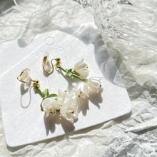 Load image into Gallery viewer, Luninana Clip-on Earrings -  The Three Pure Bluebell Earrings LL015