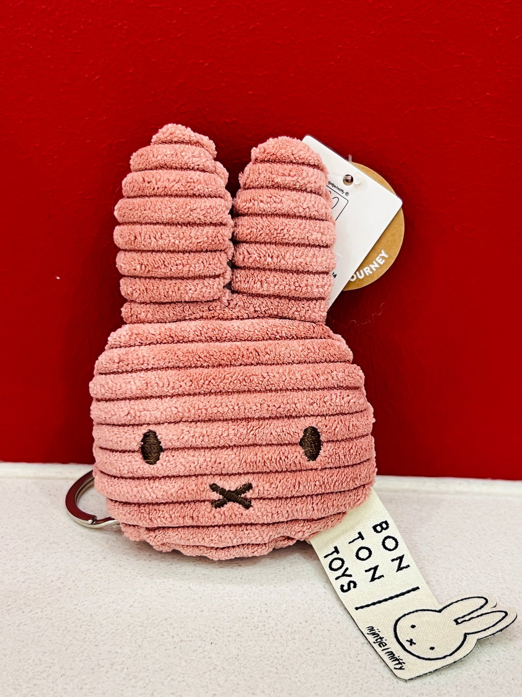 MIFFY & FRIENDS Miffy Flat Keychain Corduroy Dusty Rose (10cm)