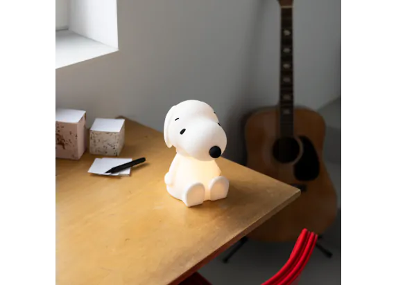 Peanuts First Light Snoopy 22cm