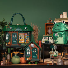 Load image into Gallery viewer, Vendula The Witches Pantry Clipper Frog Bag
