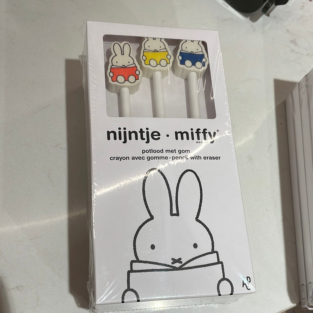 MIFFY & FRIENDS Miffy reads PENCIL set 21.5cm
