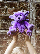 Load image into Gallery viewer, Charlie Bears Bearhouse Collection-Portcullis 20cm
