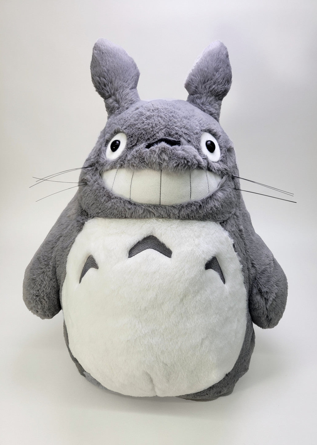 Studio Ghibli Funwari Plush: My Neighbor Totoro Totoro Grey Smiling (L)