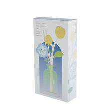 Load image into Gallery viewer, Bisque Pieni Onni Reed Diffuser - White Tea
