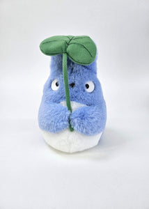 Studio Ghibli Plush: My Neighbor Totoro - Nakayoshi Medium Totoro with Leaf