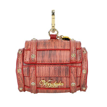 Load image into Gallery viewer, Vendula Cheers Street Barrel Coin Purse
