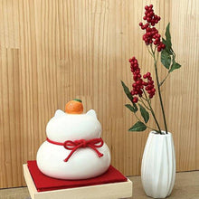 Load image into Gallery viewer, Decole Ceramic Cat Kagami Mochi Ornament
