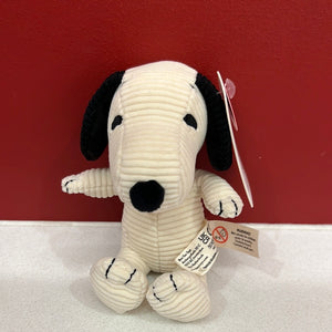 Snoopy Sitting Corduroy Cream in display (12cm)