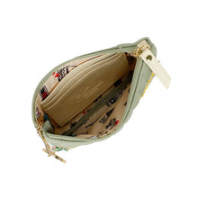 Load image into Gallery viewer, Vendula La Petite Creperie Key Coin Purse
