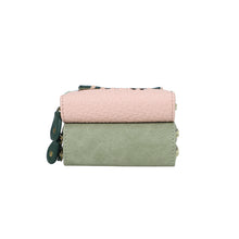 Load image into Gallery viewer, Vendula Pie Shop Callaway Bag
