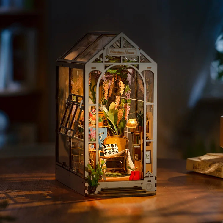 Robotime Rolife DIY Book Nook Garden House TGB06