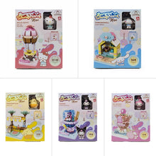 Load image into Gallery viewer, HELLO KITTY - YuMe Blocks Summer Wunderland Mini Series Asst (Pompompurin Juice Bar)
