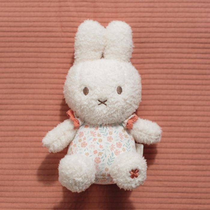 Miffy & Friends Miffy Lucky Blossom Small 22cm