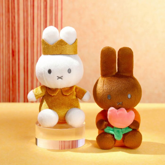 Miffy & Friends Melanie Plush With Tulip 20cm