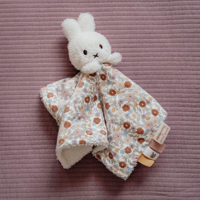 Miffy & Friends Miffy Vintage Flowers Cuddle Blanket 30cm