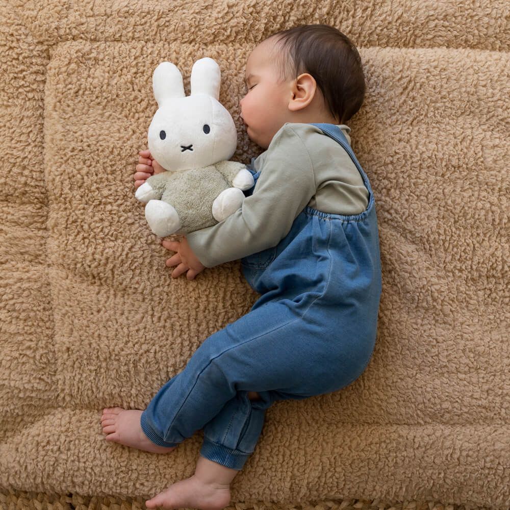 Miffy & Friends Miffy Fluffy Cuddle Green 25cm