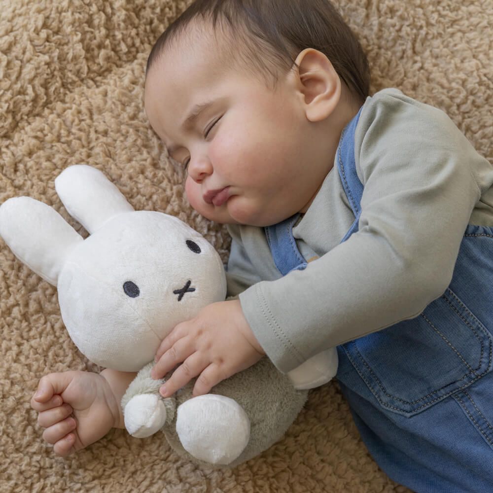 Miffy & Friends Miffy Fluffy Cuddle Green 25cm