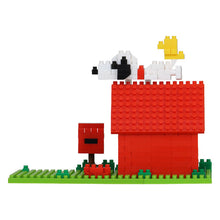 Load image into Gallery viewer, Peanuts-Snoopy house
