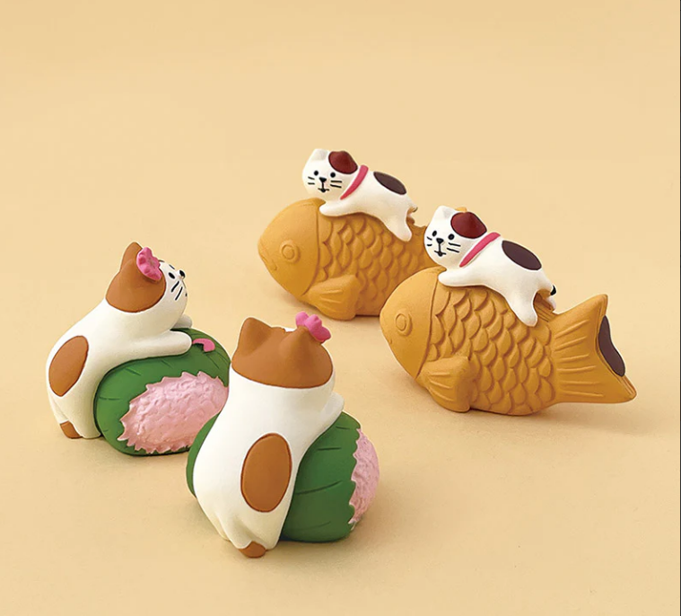 Decole Concombre Figurine - Sakura Viewing Party - Taiyaki Cat