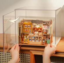 Load image into Gallery viewer, Robotime Rolife ROKR Miniature House Display Box DF03L
