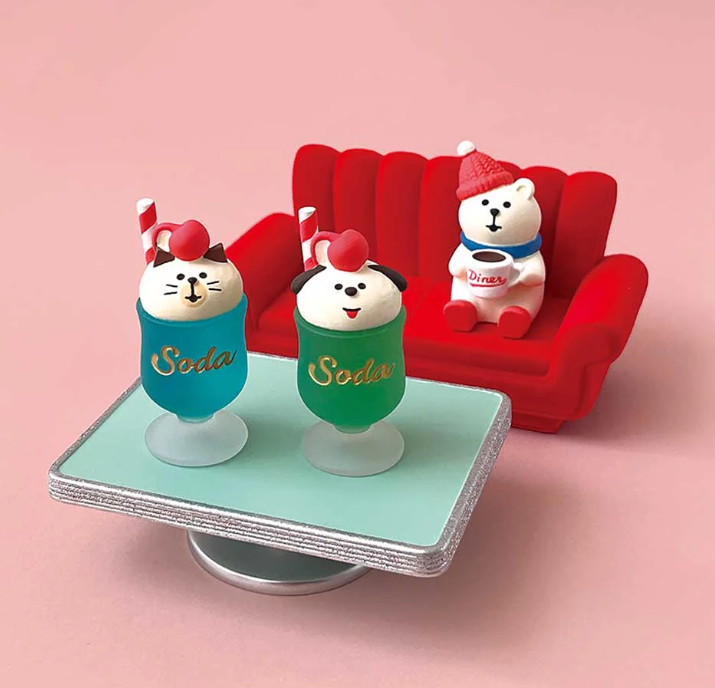 Decole Concombre Figurine - Donut Shop - Dog Cream Soda