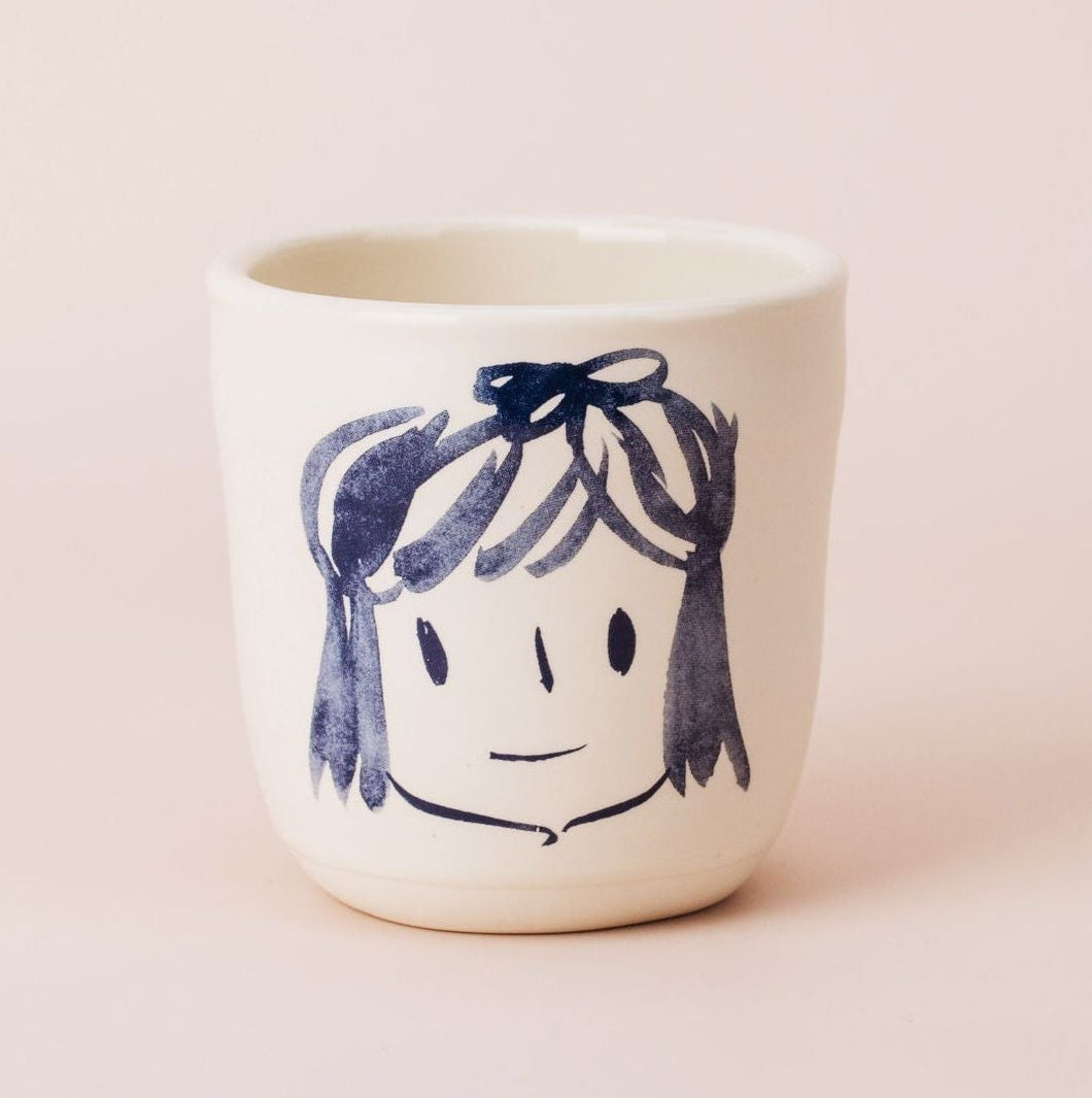 Brut Cake 100 Smiling Mugs Jasmine 8.5cm