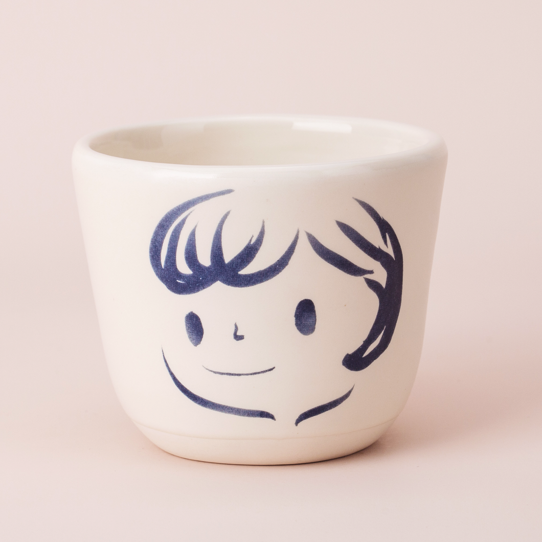 Brut Cake 100 Smiling Mugs Carly 9.5cm