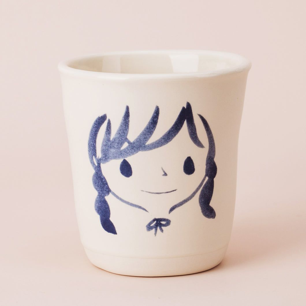 Brut Cake 100 Smiling Mugs Gemma 9.5cm